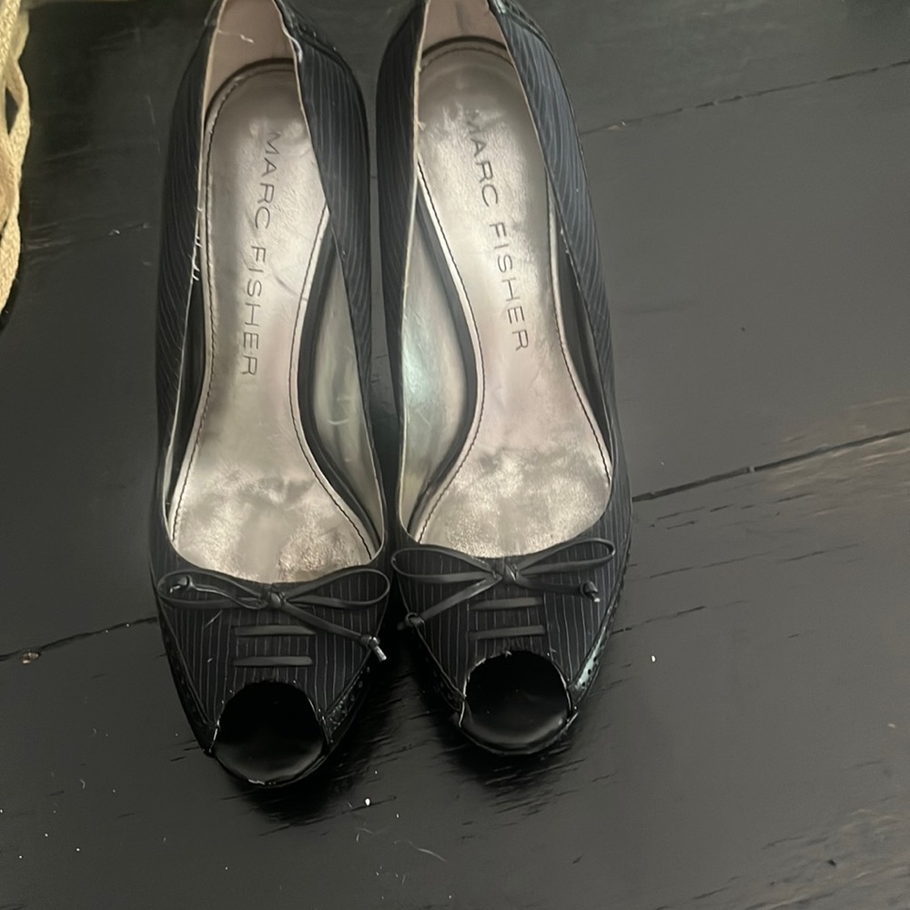 High heels open toed sexy Marc Fisher. One and a half inch. pinstriped